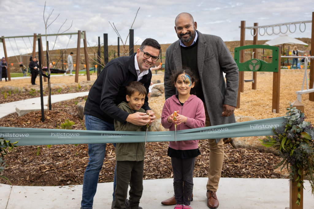 MP Brad Battin with AVID Property Group with local children cutting the ribbon to officially open the Hillstowe Central Park. 